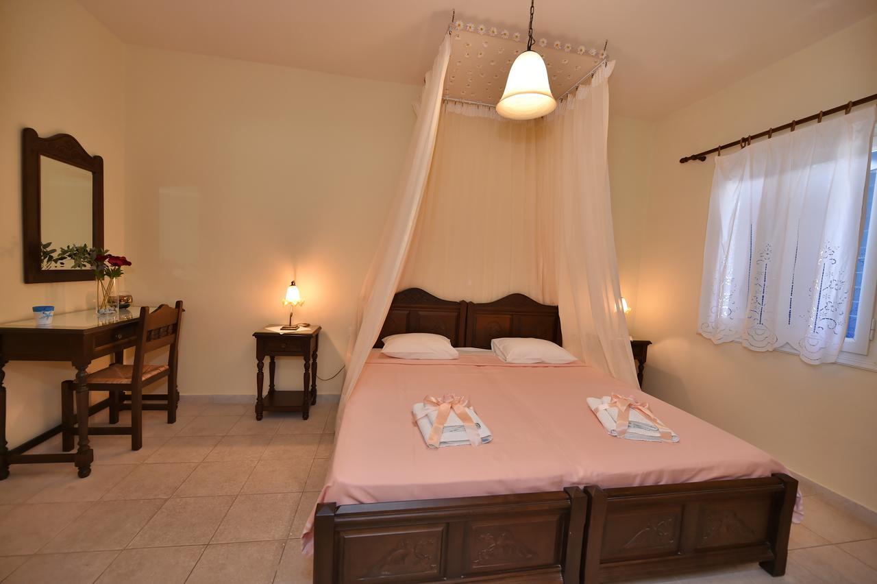 Mata'S Apartments Tinos Exterior photo